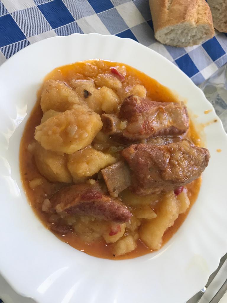 Patatas con costillas Patatas con costillas