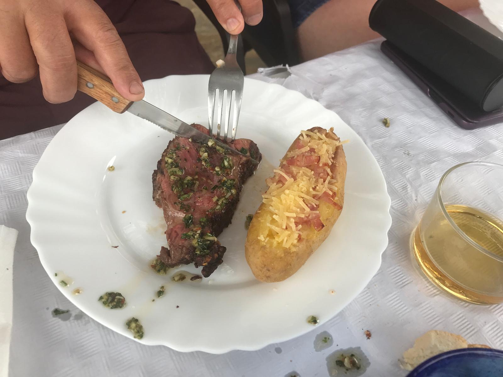 Lomo con chimichurri Lomo con chimichurri