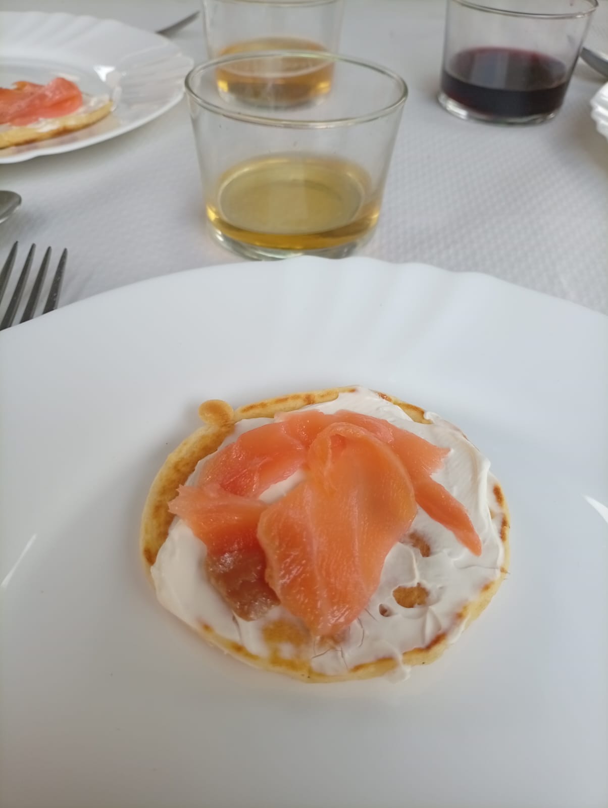 Receta de blinis de queso y salmón ahumado